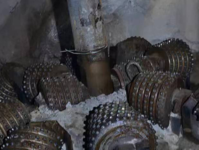 反井鉆機(jī)中心軸損壞