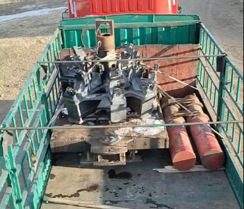 400反井鉆機設(shè)備運往山西金礦